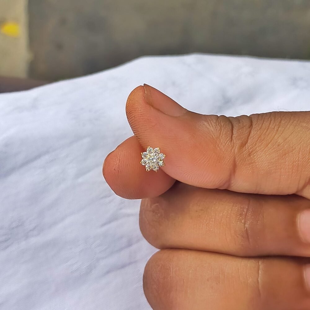 Nosepin 18k gold & Zircon Stone-min