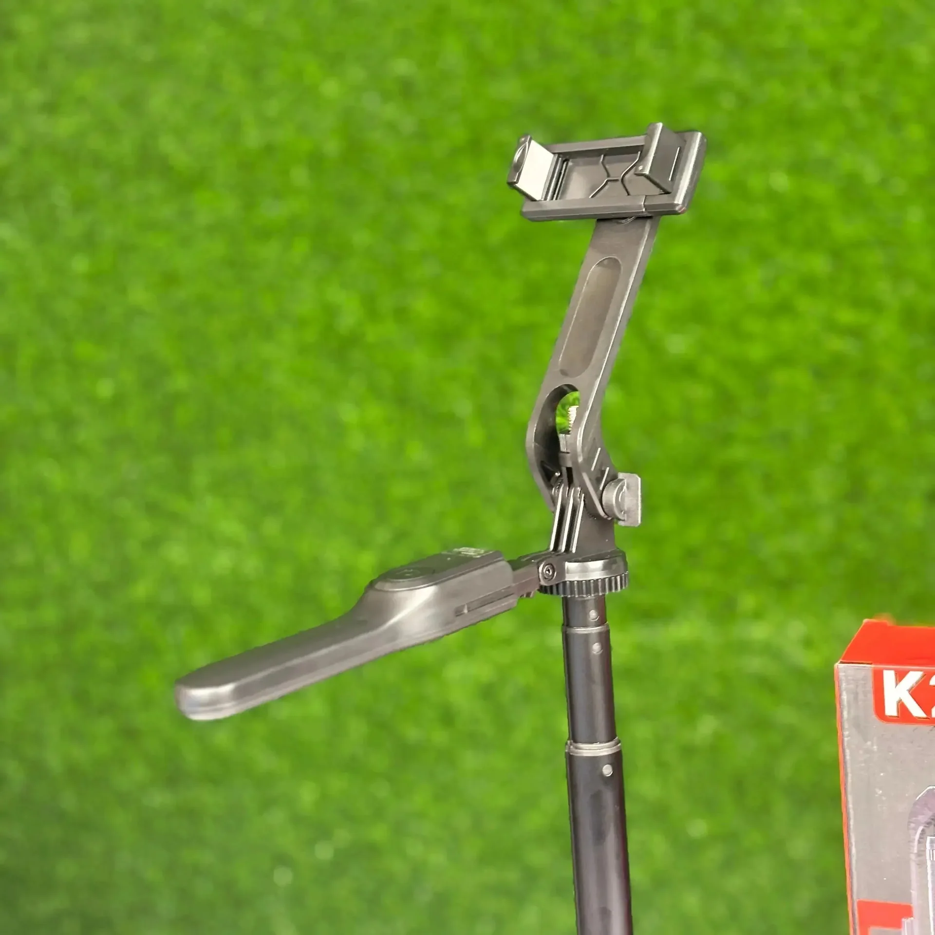 K28 Long Selfie-Stick with Tripod - Image 3