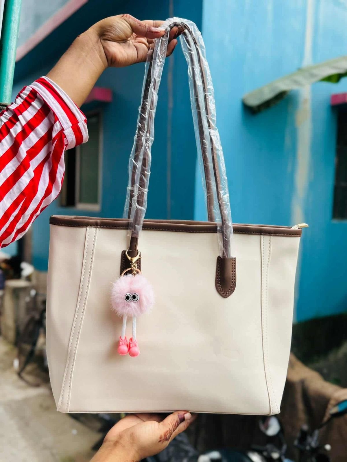 Bella Luxe Tote Bag - Image 6